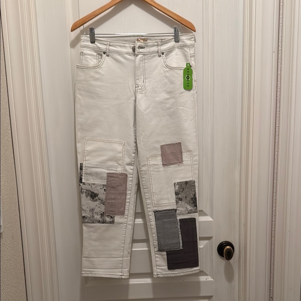 LOGO by Lori Goldstein White and Gray Ankle Cropped Jeans
